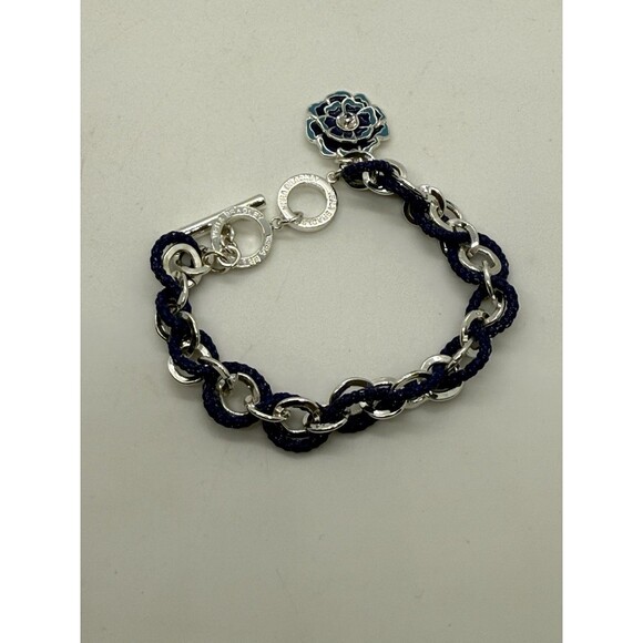 Vera Bradley Stardust Bracelet in the Katalina Blues Pattern MRSP $38 - Picture 7 of 8